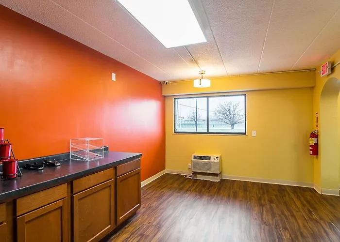 Econo Lodge South Holland - Chicago Southland * South Holland